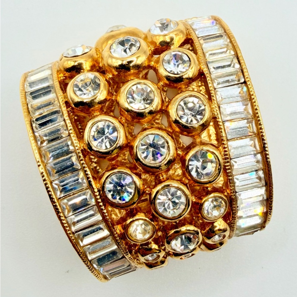 Vintage Elizabeth Taylor jeweled gold tone rhinestone scarf clip